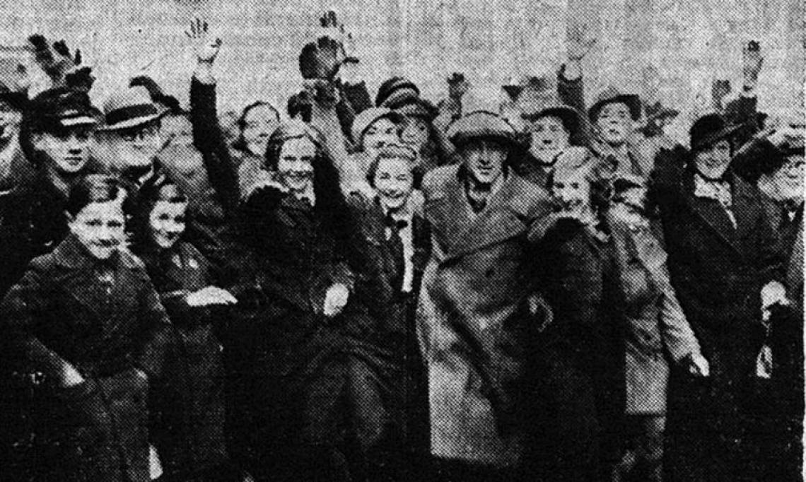 « Une manifestation spontanée dans une rue de Sarrebruck », Le Petit Journal, 16 janvier 1935 – Source : RetroNews-BnF