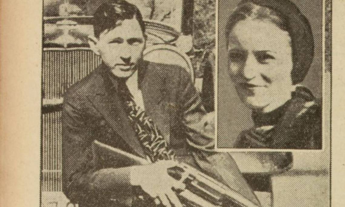 Clyde Barrow mitraillette à la main et Bonnie Parker en médaillon, The Chicago Tribune, 1934 - source : RetroNews-BnF